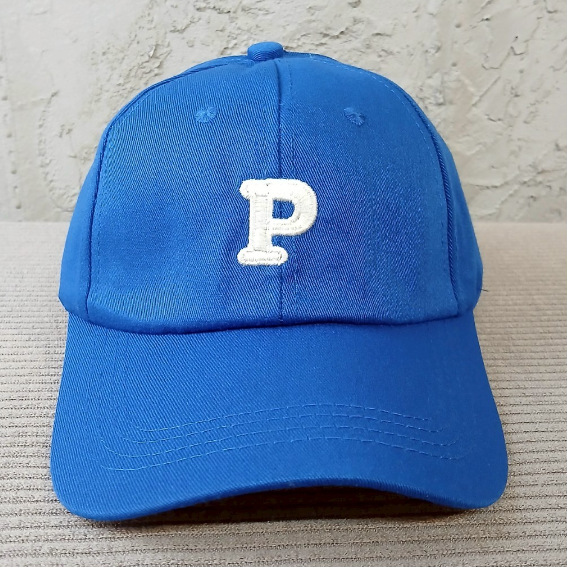 大寫英文字棒球帽