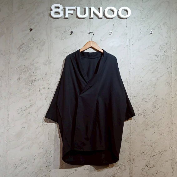 韓版設計感V領短袖上衣