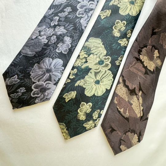 低調優雅花紋領帶