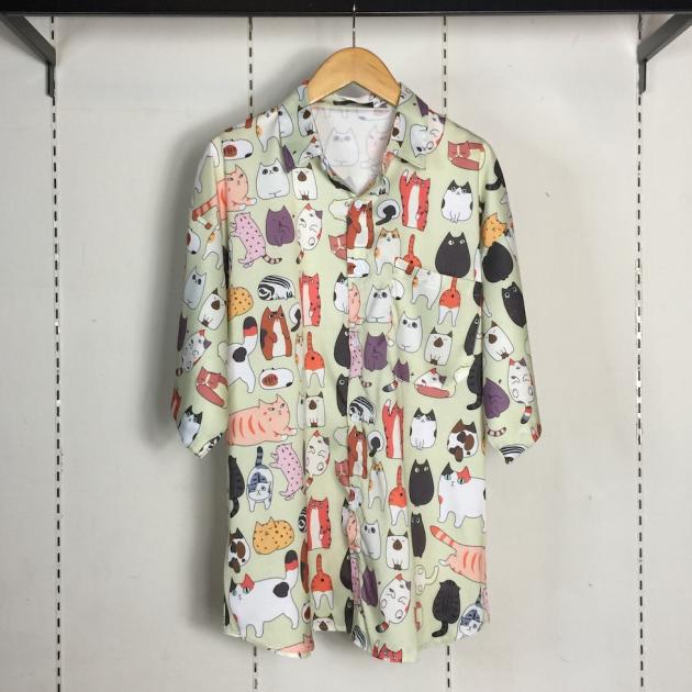 貓满版短袖花襯衫