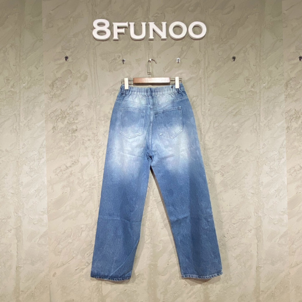 淺藍刷白直筒寬鬆中腰牛仔長褲