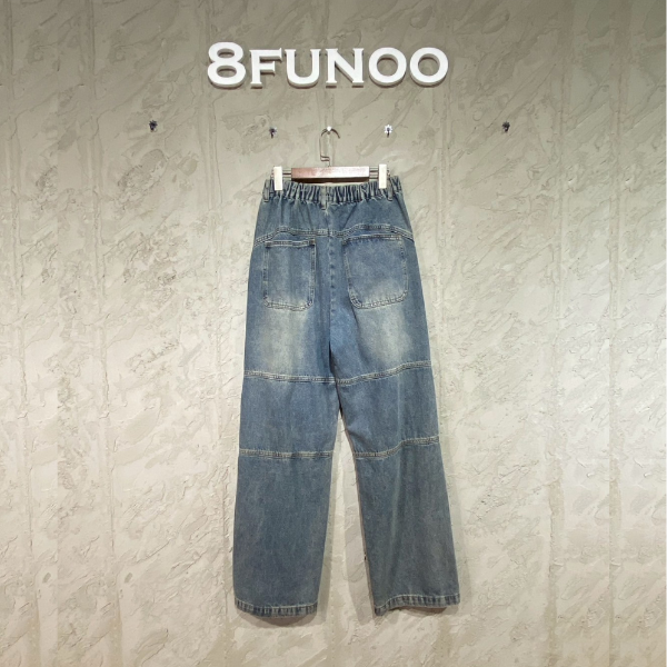  工裝拼接水洗牛仔褲